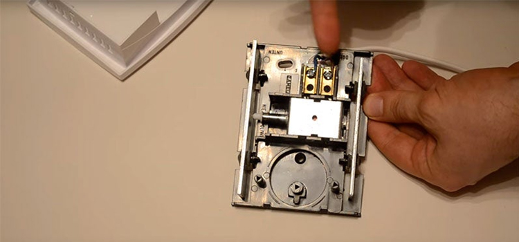 fix door bell in Linda